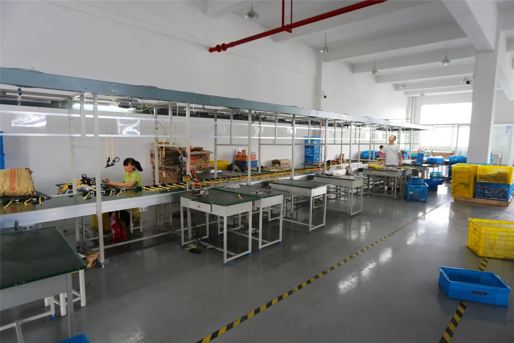 China Cheap Stainless Steel 304 Case Pressure Gauge for Hydraulic