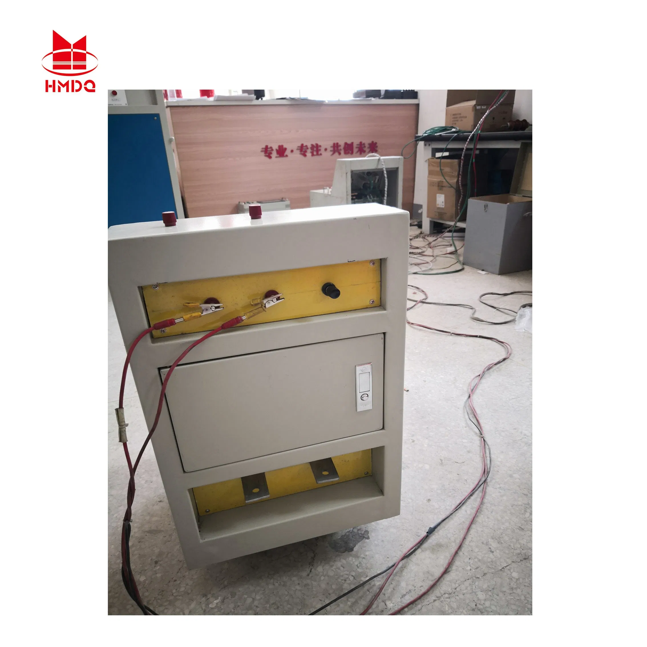Circuit Breaker Test Primary Current Injection Generator with Movable Structure