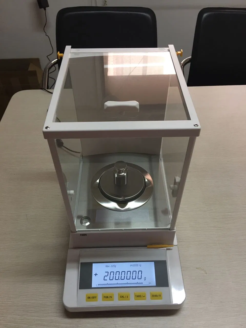 Electronic Analytical Balance (FA 1604)