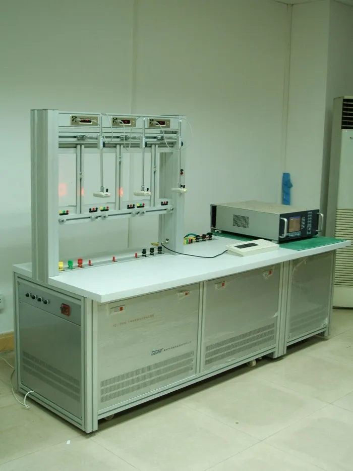 High Accuracy 0.01% Three Phase Meter Test Bench