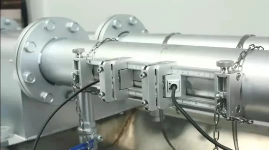 RS485 / 4-20mA / Oct Output Handheld Portable Ultrasonic Water Flow Meter